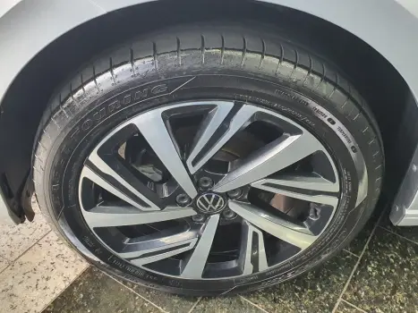VOLKSWAGEN Virtus 1.0 4P 200 TSI FLEX HIGHLINE AUTOMTICO, Foto 14