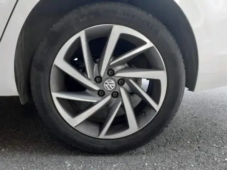 VOLKSWAGEN Virtus 1.0 4P 200 TSI FLEX HIGHLINE AUTOMTICO, Foto 12