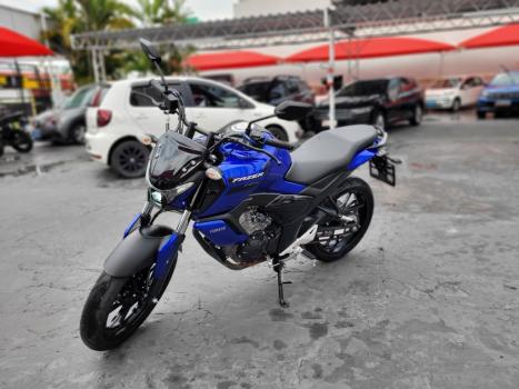 YAMAHA FZ 15 ABS, Foto 1