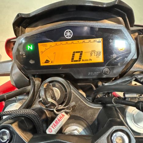 YAMAHA FZ6 Fazer 600 S, Foto 4