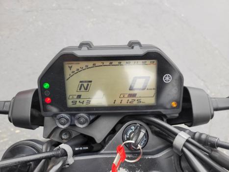 YAMAHA MT-03 300 ABS, Foto 6