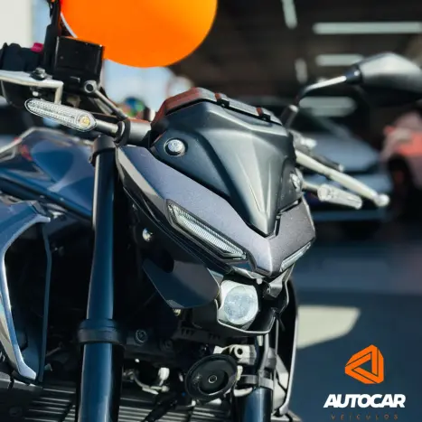 YAMAHA MT-03 300 ABS, Foto 6