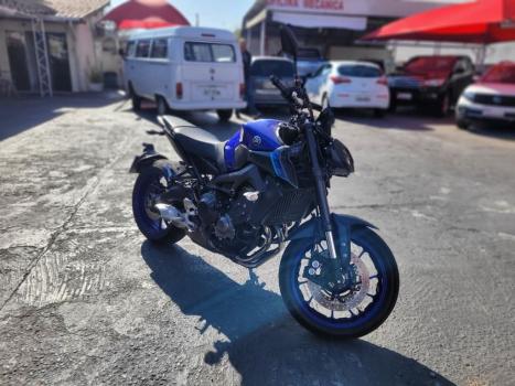 YAMAHA MT-09 850 ABS, Foto 3