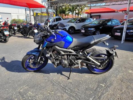 YAMAHA MT-09 850 ABS, Foto 5