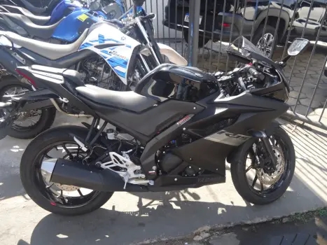 YAMAHA R 15 , Foto 3