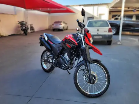 YAMAHA XTZ 250 LANDER, Foto 3