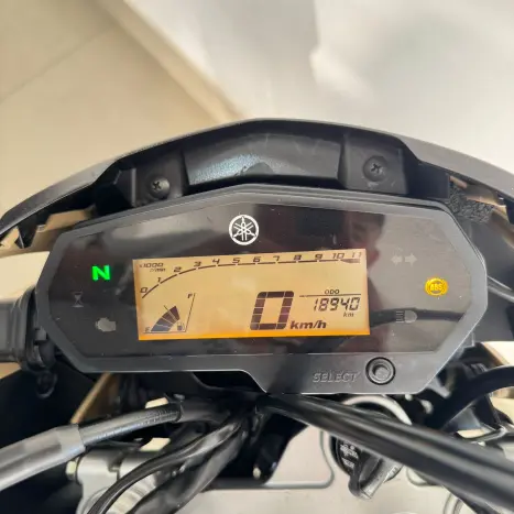 YAMAHA XTZ 250 LANDER, Foto 3