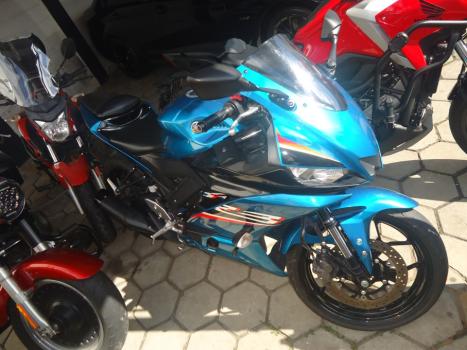 YAMAHA YZF R3 300 ABS, Foto 1