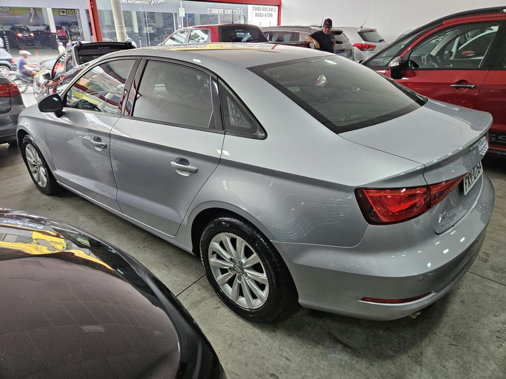 AUDI A3 - Miniatura