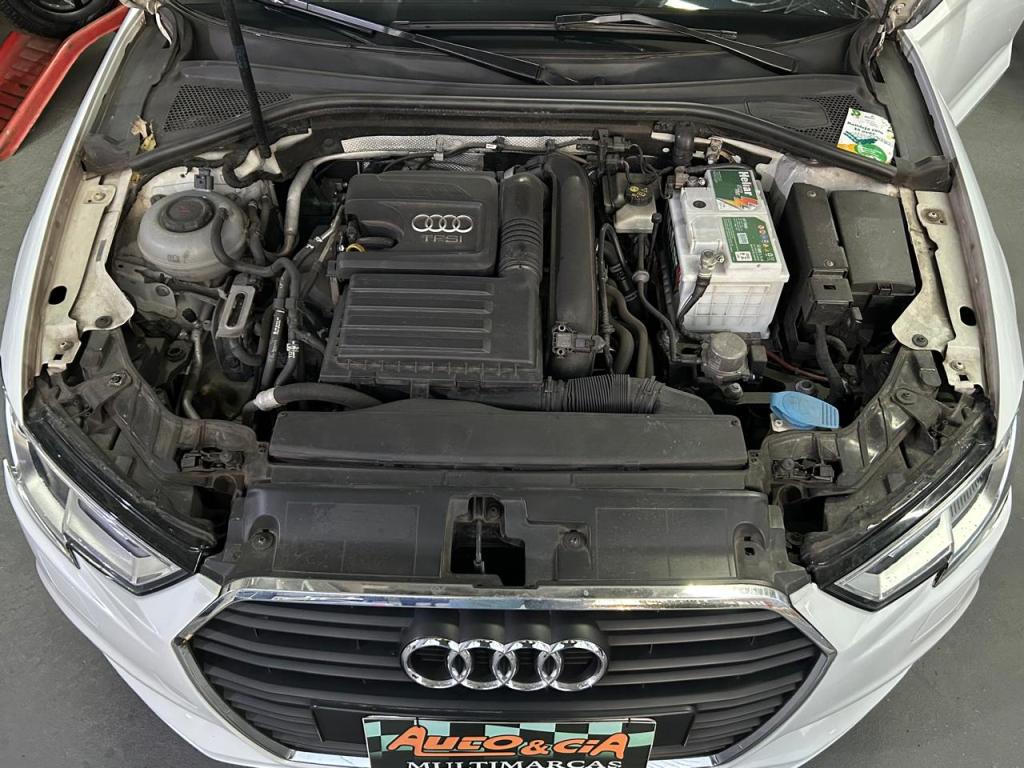 AUDI A3 Sedan - Foto