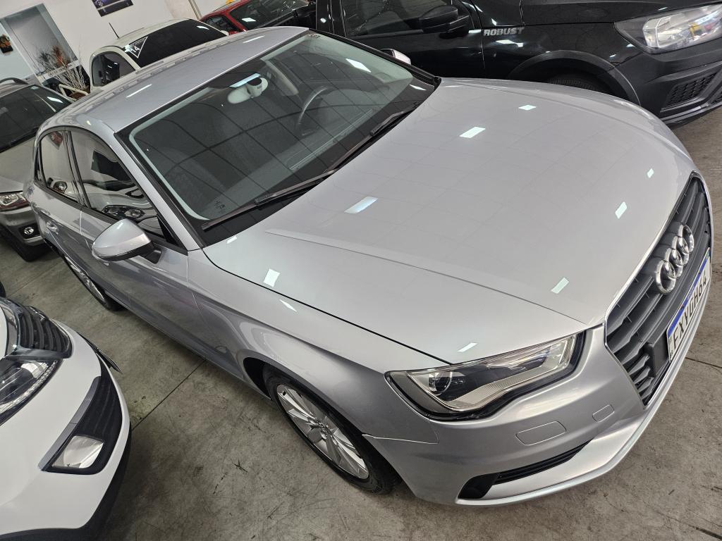 AUDI A3 Sedan - Foto