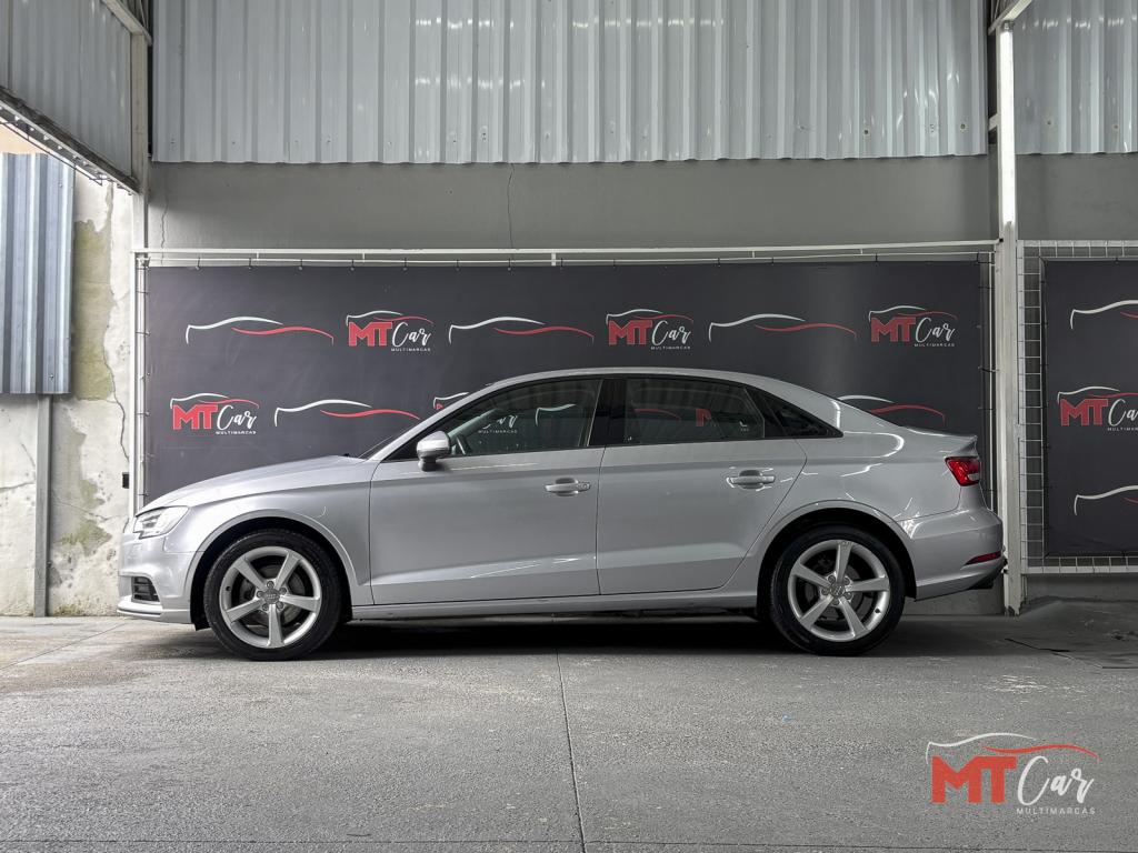 AUDI A3 Sedan - Foto