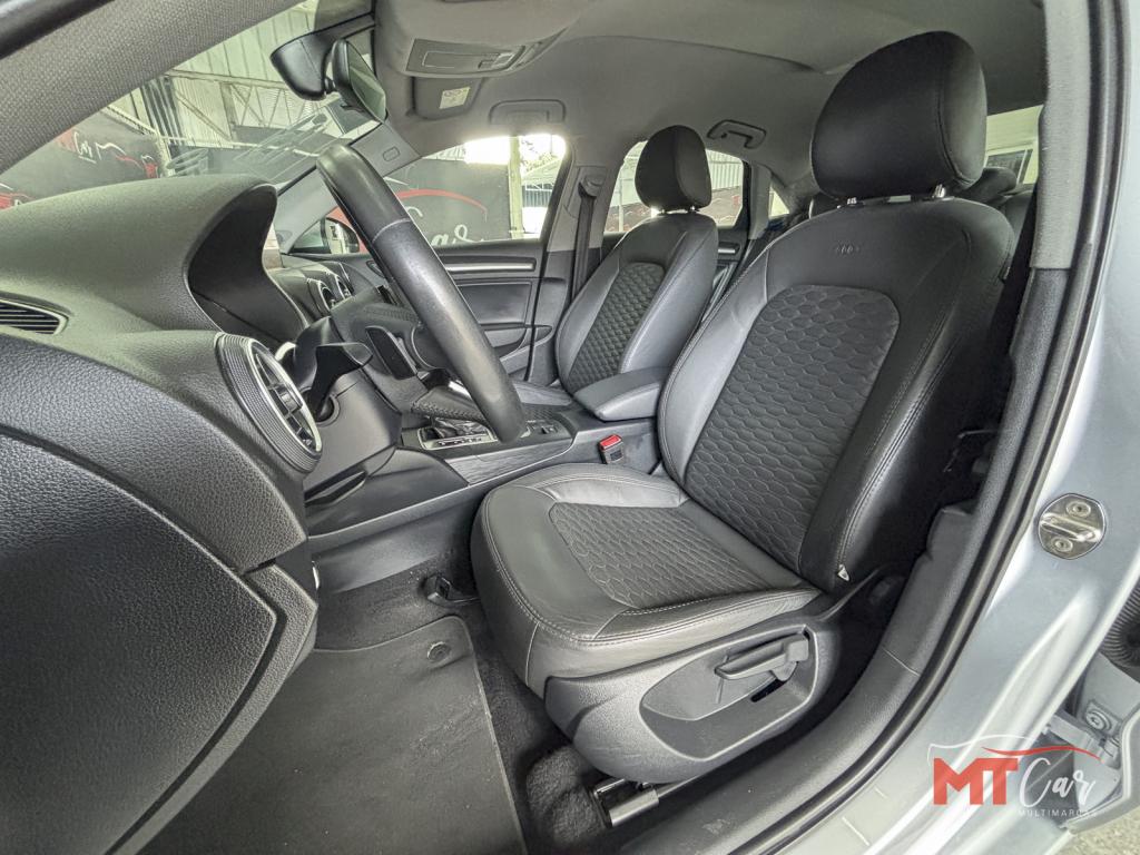 AUDI A3 Sedan - Foto