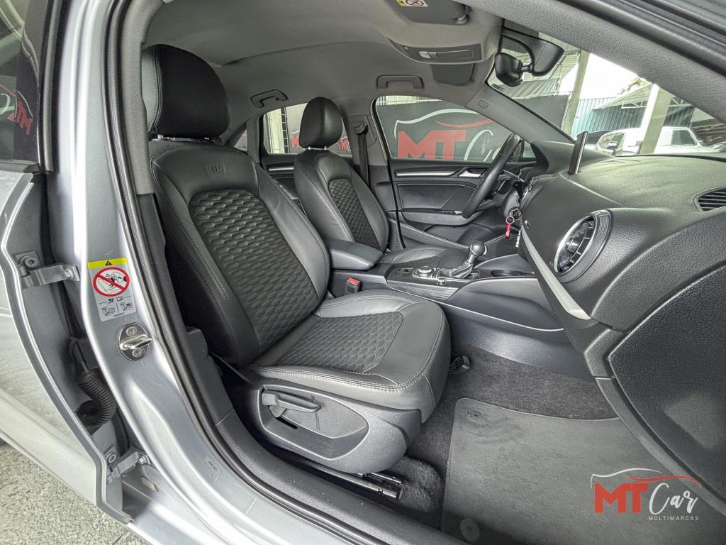 AUDI A3 Sedan - Foto