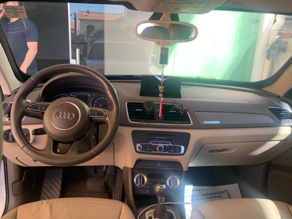 AUDI Q3 - Foto