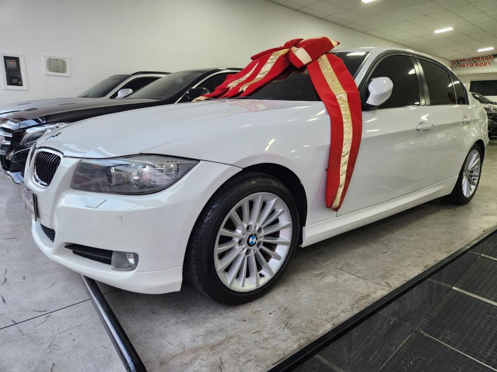 BMW 320I