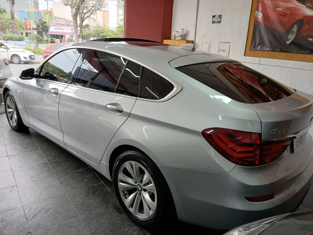 BMW 320I - Foto
