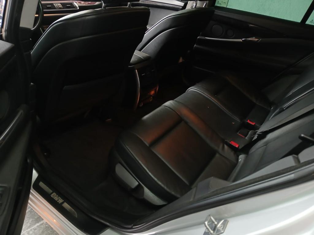 BMW 320I - Foto