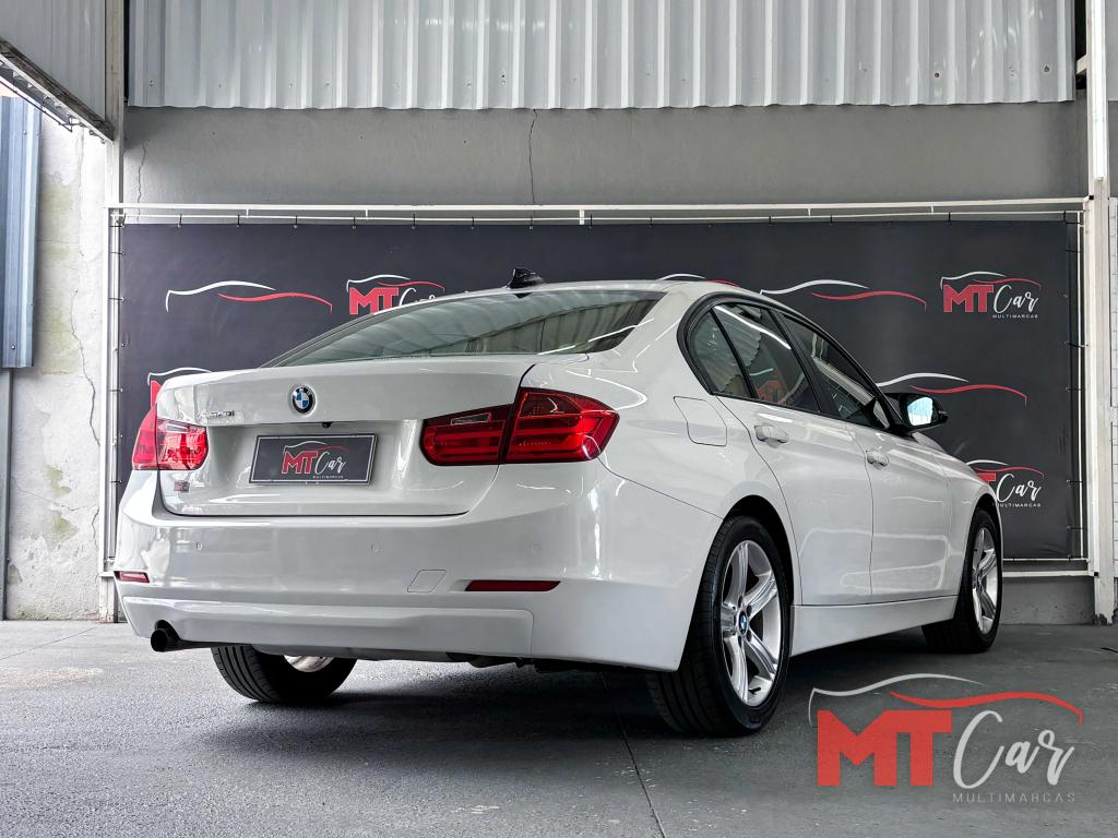 BMW 320I - Foto
