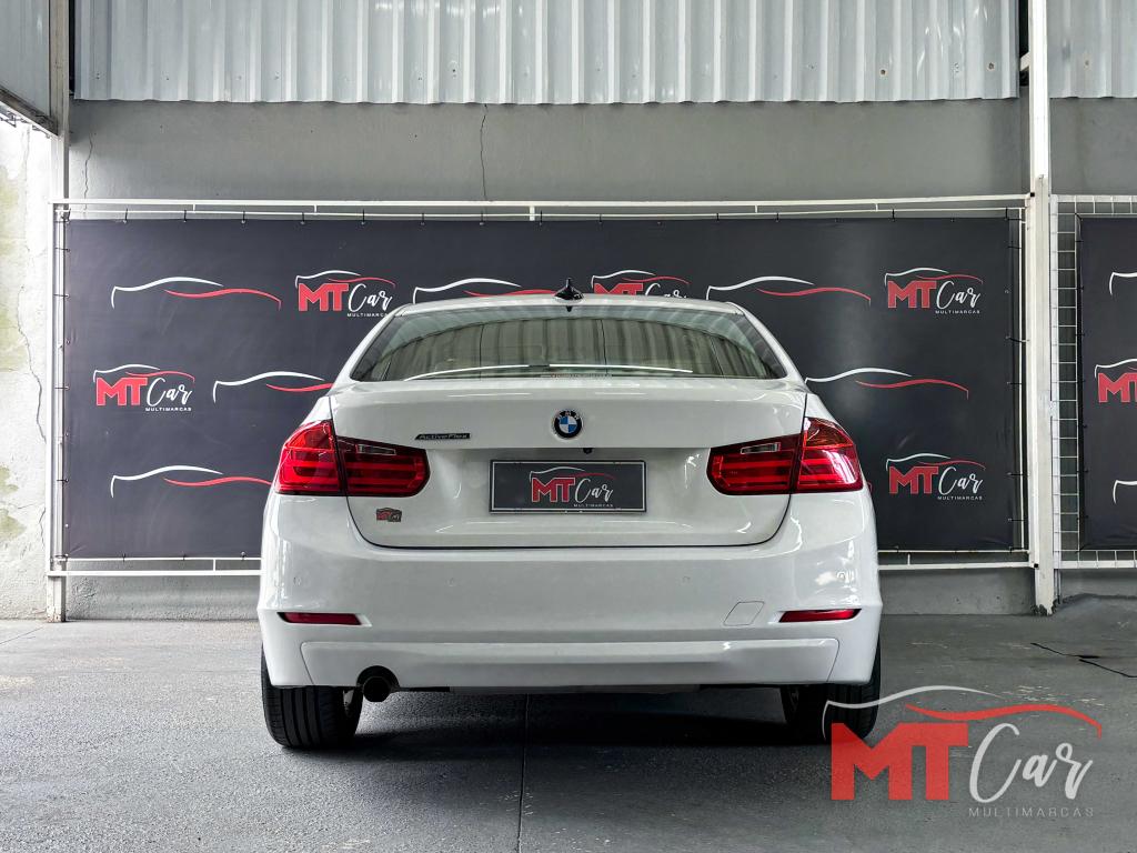 BMW 320I - Foto