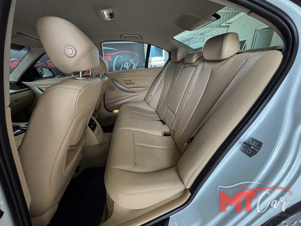 BMW 320I - Foto