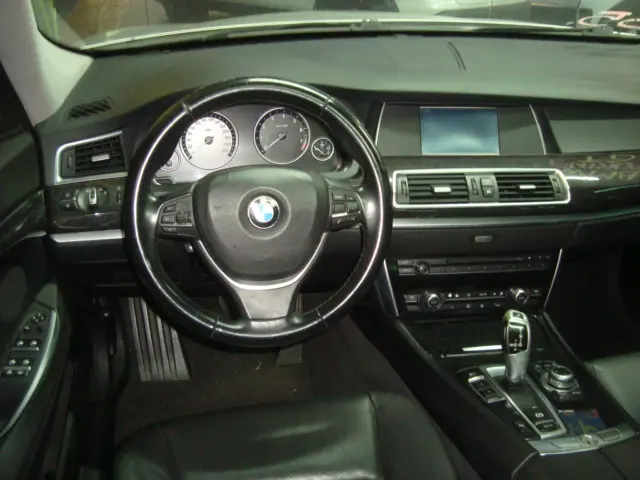 BMW 535I - Foto