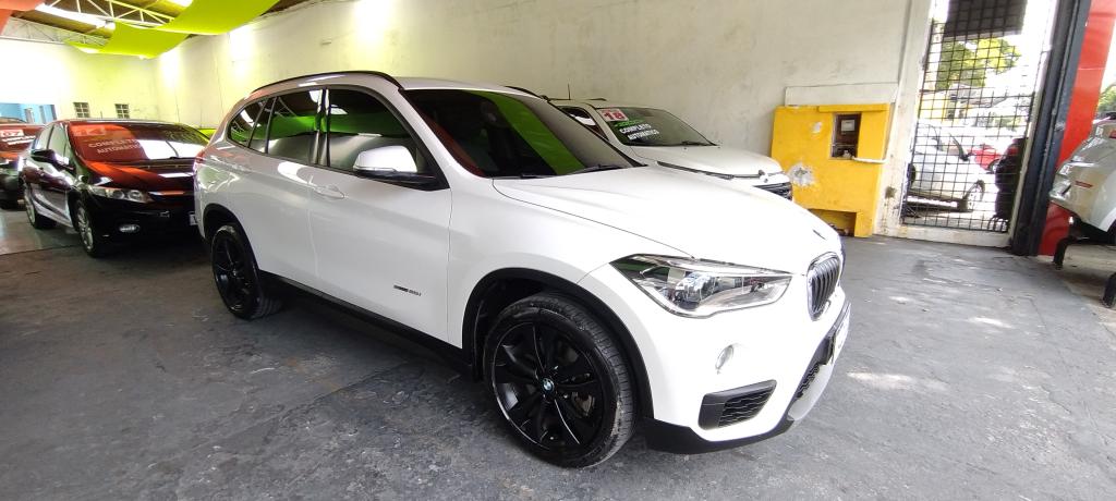 BMW X1 - Foto