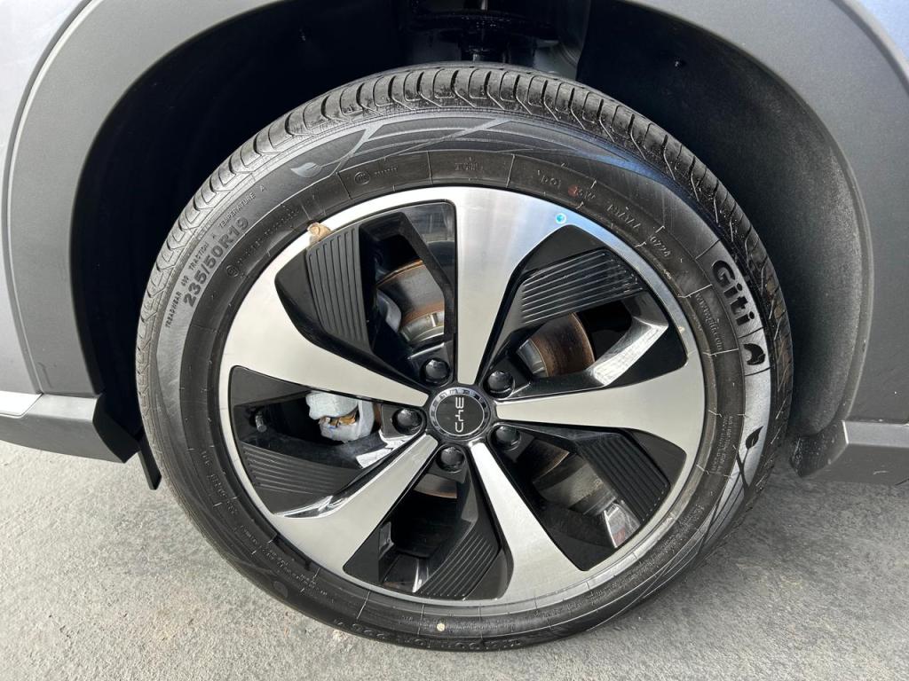 BYD Song Plus - Foto