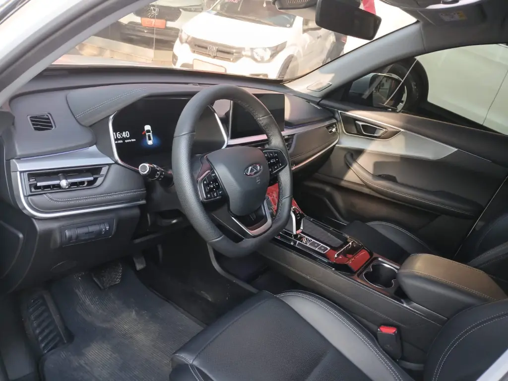 CHERY Tiggo 7 - Foto