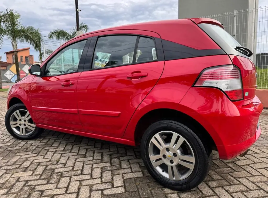 CHEVROLET Agile - Foto