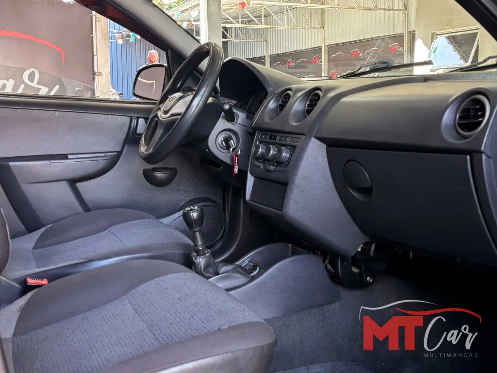 CHEVROLET Celta - Foto