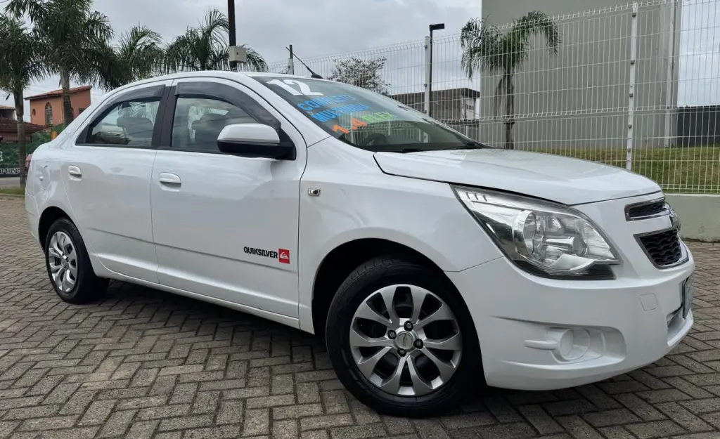 CHEVROLET Cobalt - Foto