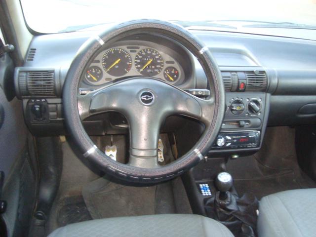 CHEVROLET Corsa Hatch - Foto