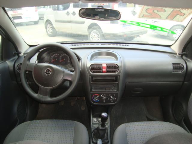 CHEVROLET Corsa Hatch - Foto