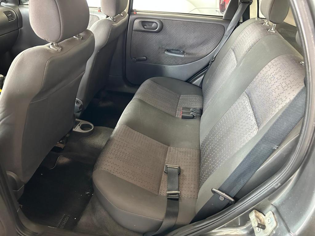 CHEVROLET Corsa Hatch - Foto