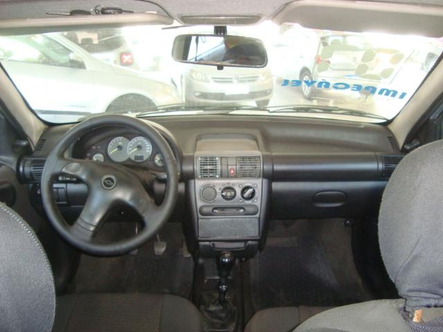 CHEVROLET Corsa Sedan - Foto