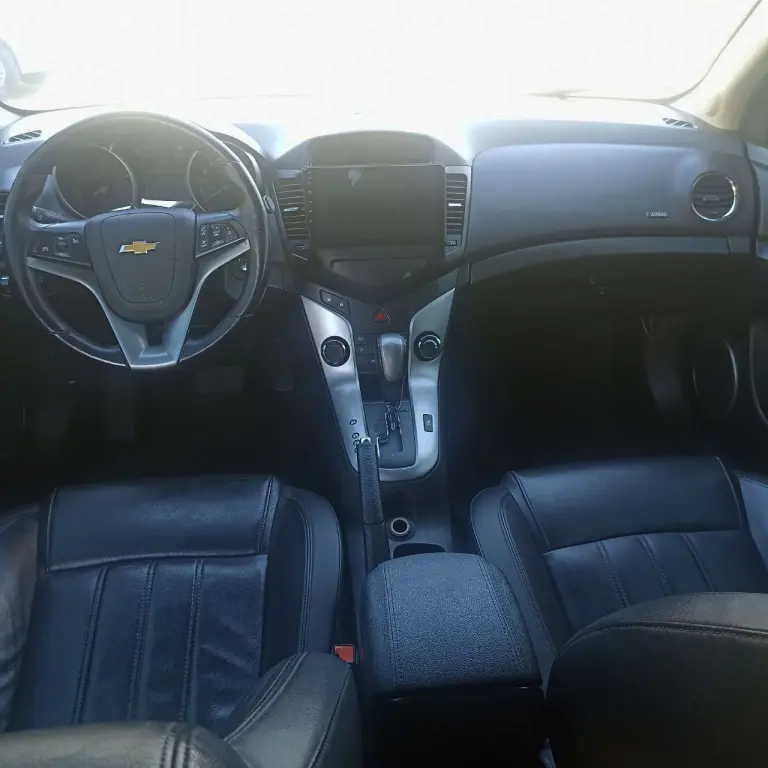 CHEVROLET Cruze Hatch - Foto