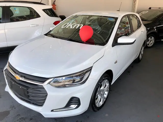 CHEVROLET Onix Hatch - Foto