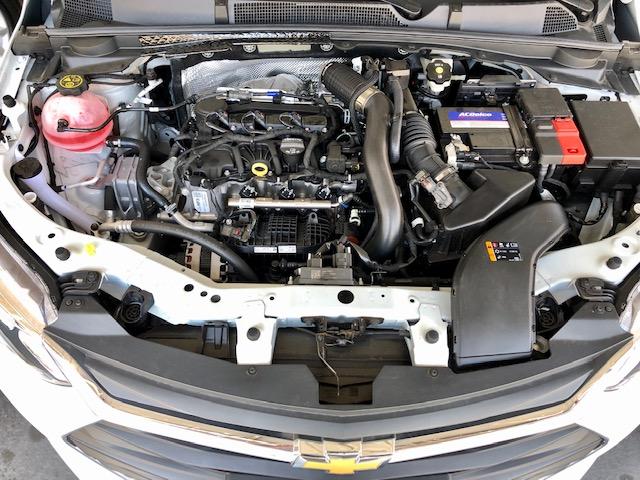 CHEVROLET Onix Hatch - Foto