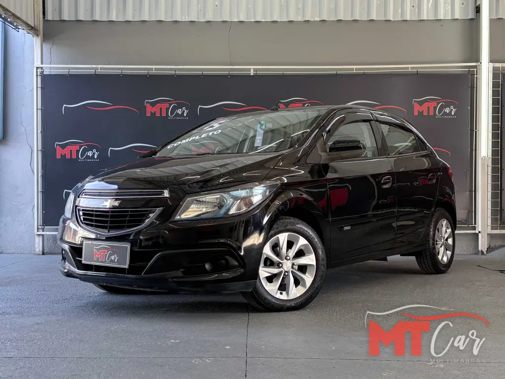 CHEVROLET Onix Hatch
