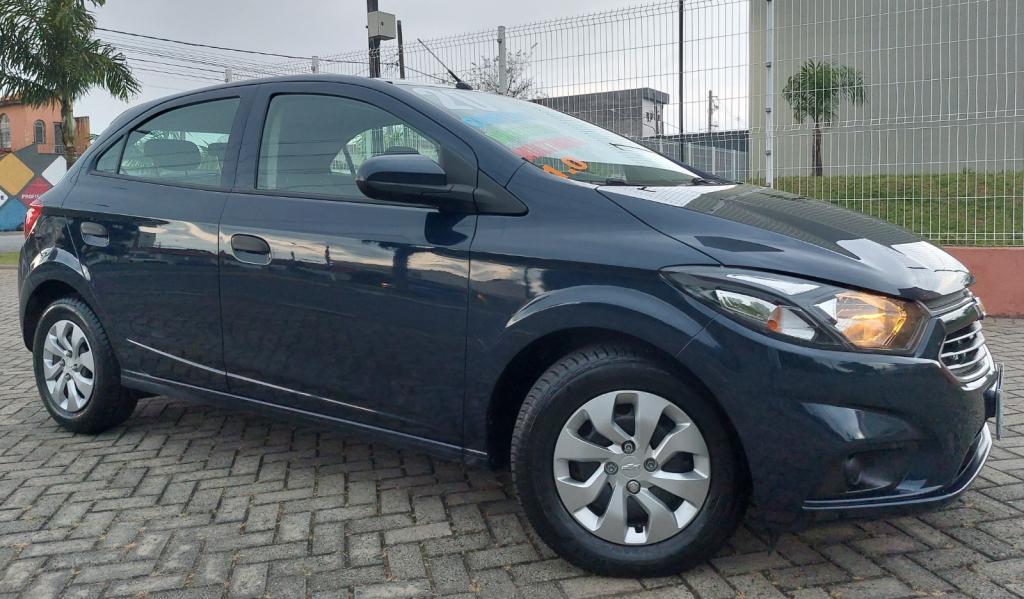 CHEVROLET Onix Hatch - Foto