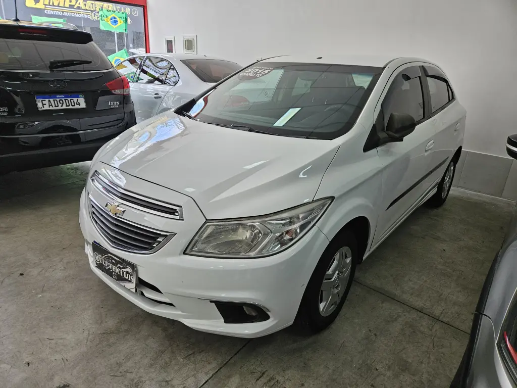 CHEVROLET Onix Hatch