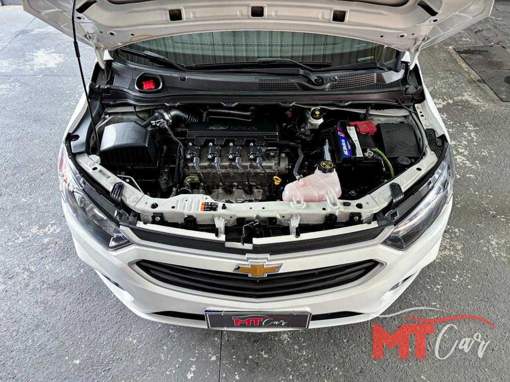 CHEVROLET Onix Hatch - Foto