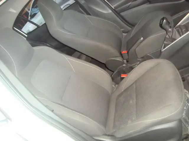CHEVROLET Onix Sedan - Foto