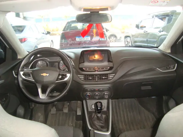 CHEVROLET Onix Sedan - Foto