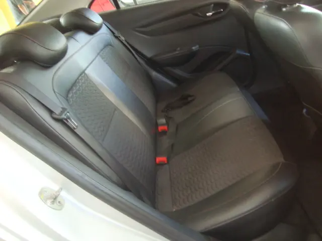 CHEVROLET Prisma - Foto