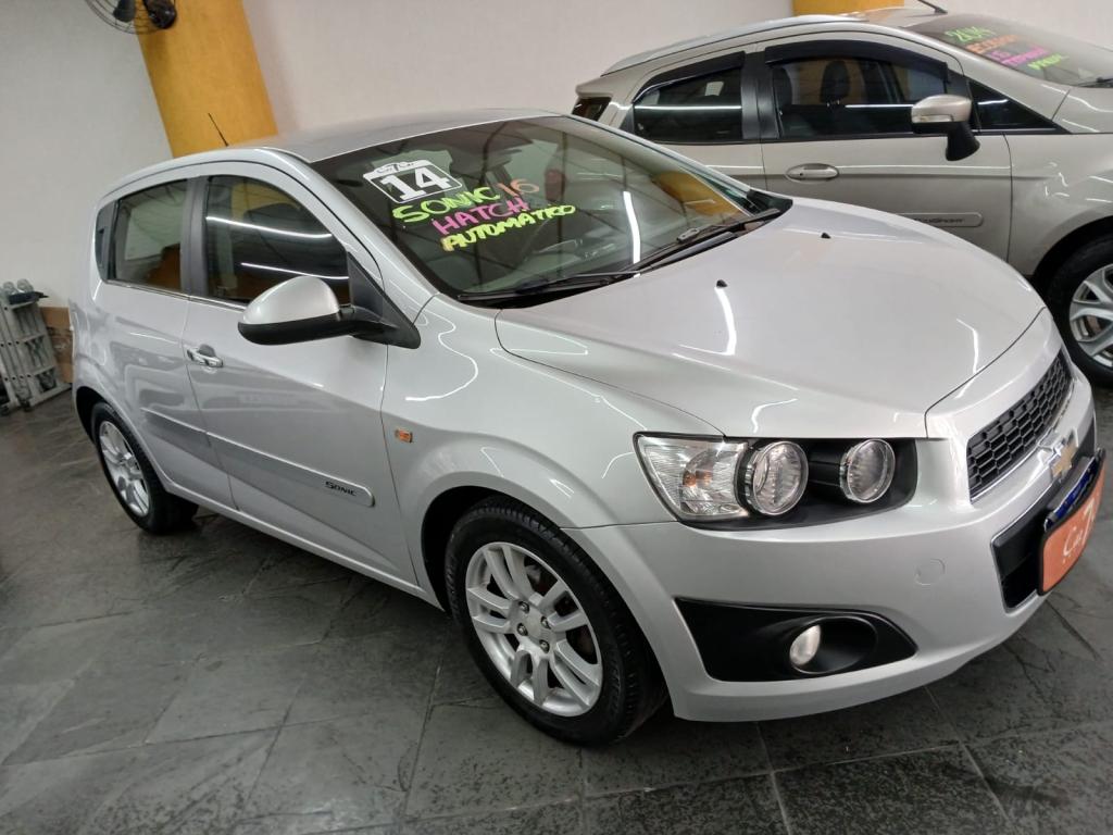 CHEVROLET Sonic Hatch - Foto