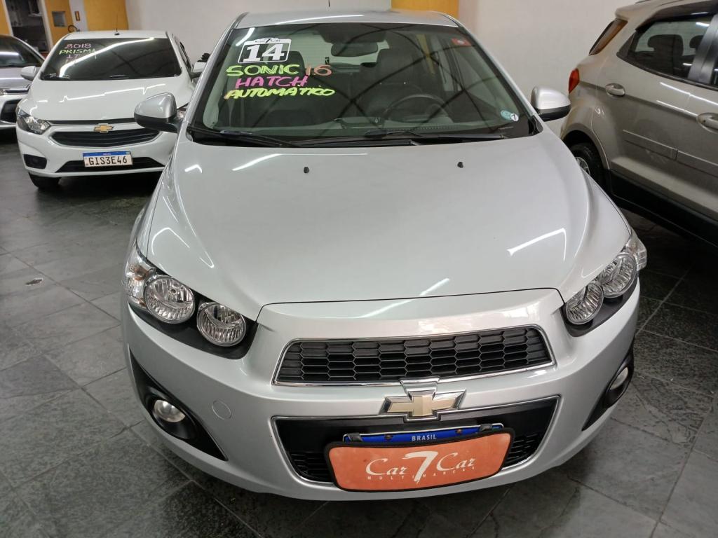 CHEVROLET Sonic Hatch - Foto