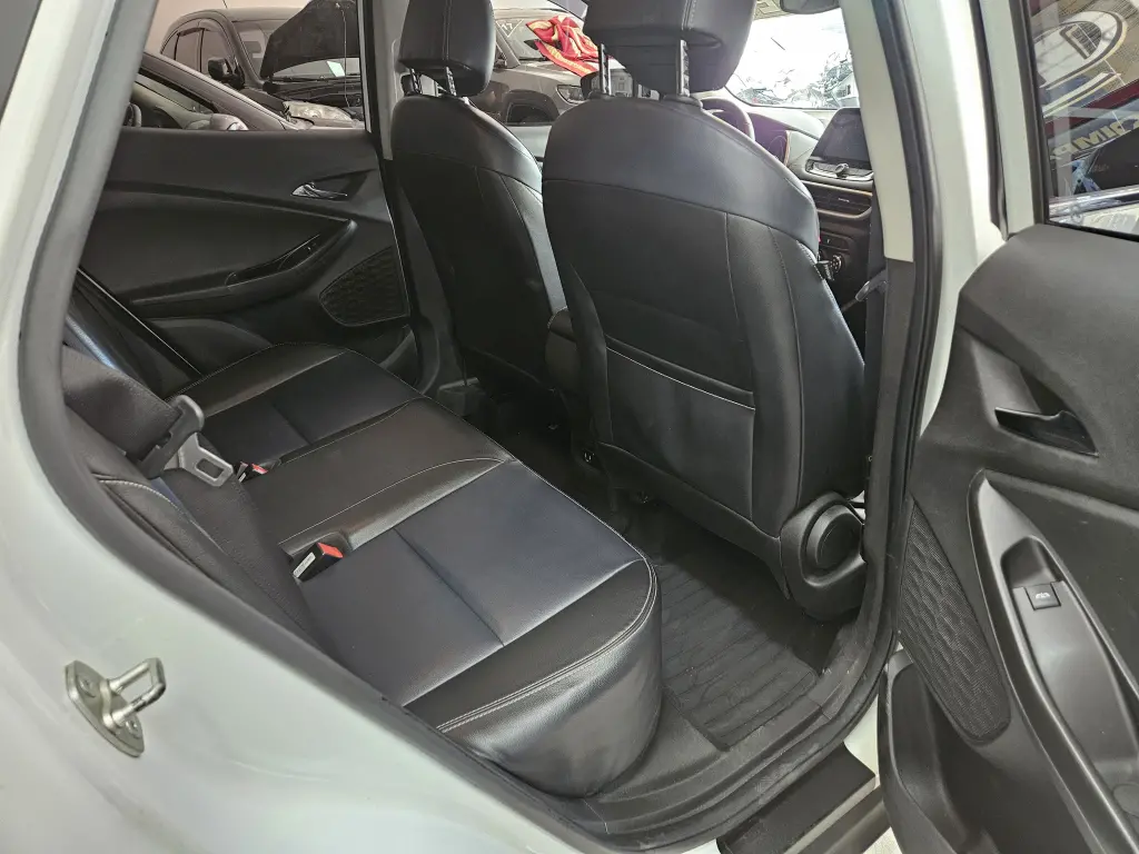 CHEVROLET Tracker - Foto