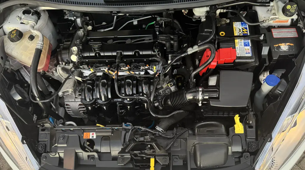 FORD Fiesta Hatch - Foto